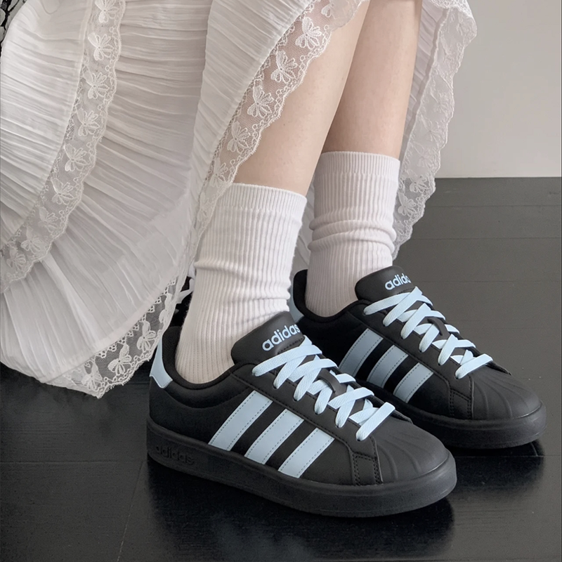 阿迪达斯女大童低帮贝壳头板鞋