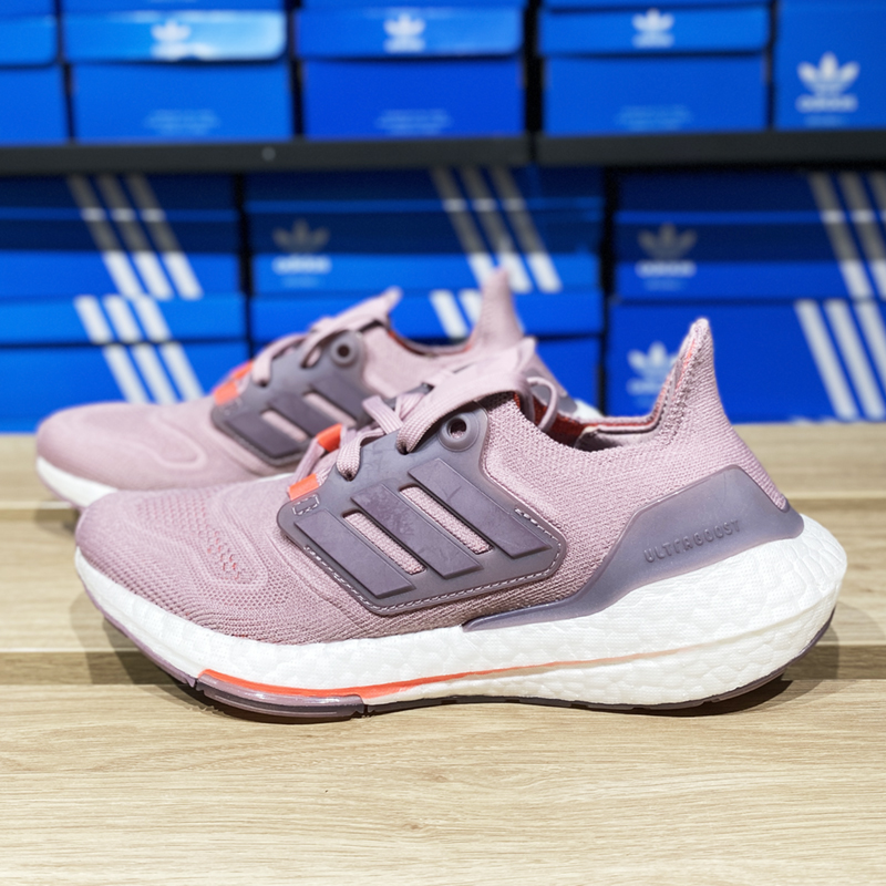 Adidas阿迪达斯女鞋ULTRABOOST新款运动鞋减震耐磨跑步鞋GX5588