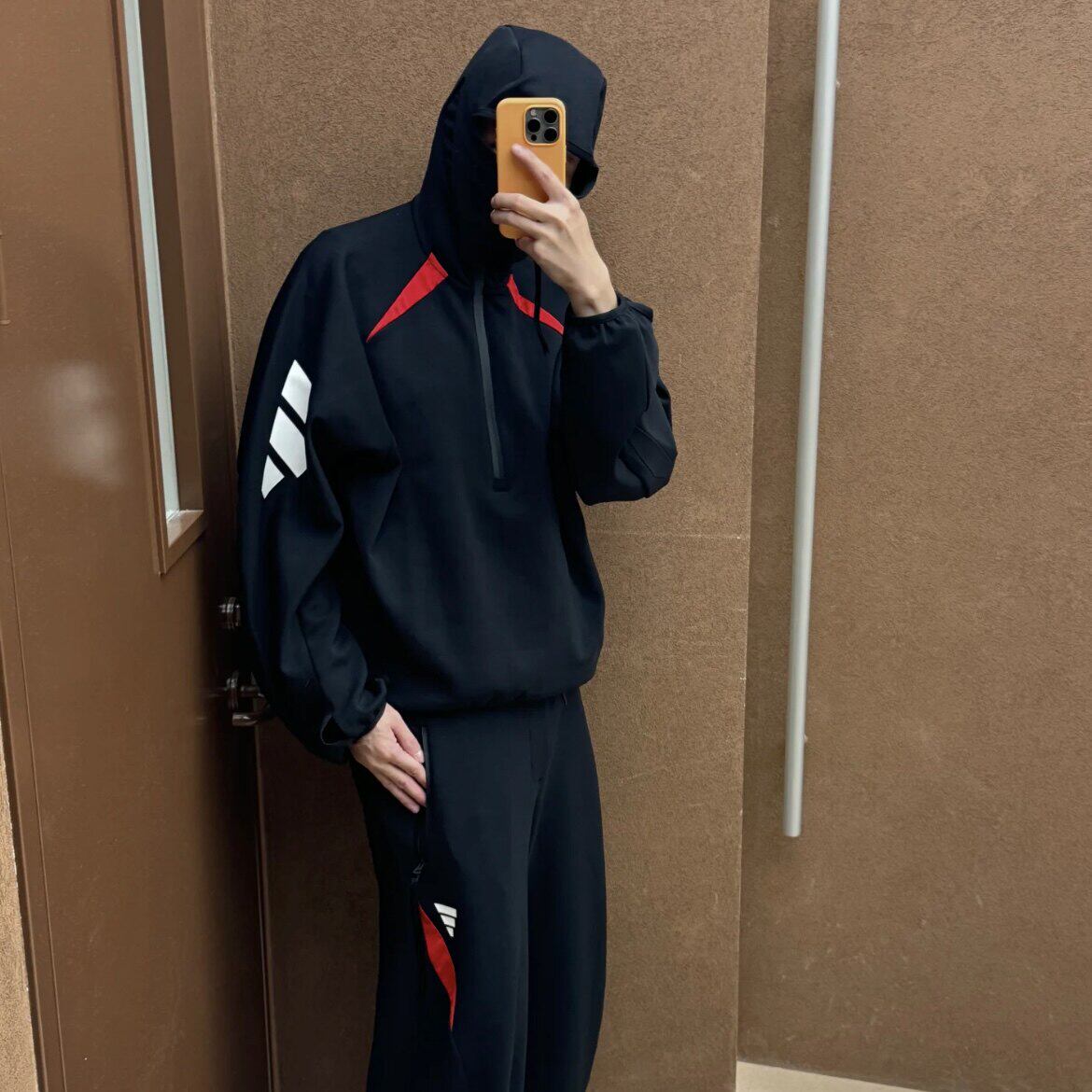 阿迪达斯FOS半拉链连帽卫衣男