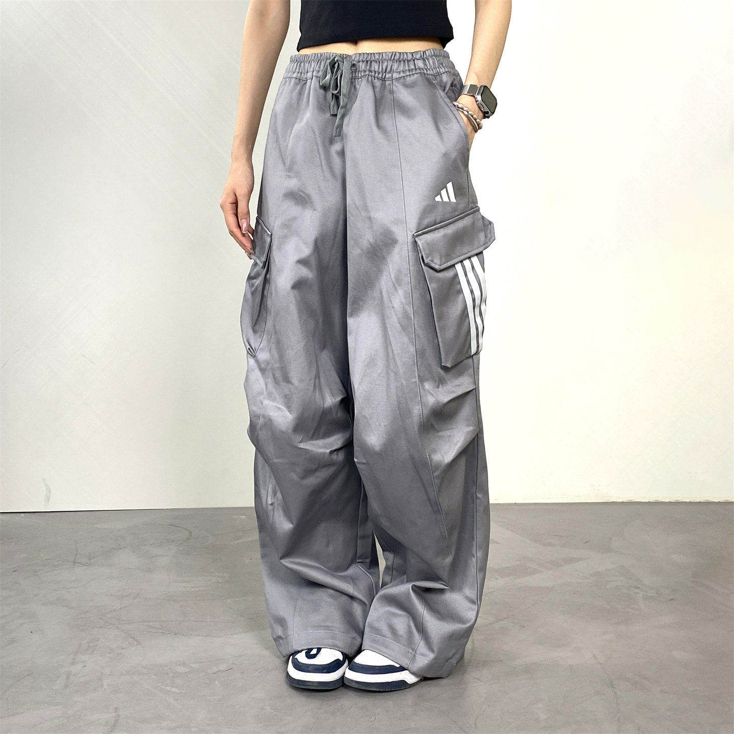 Adidas/阿迪达斯正品大口袋伞兵裤女士宽松工装运动长裤KF2664