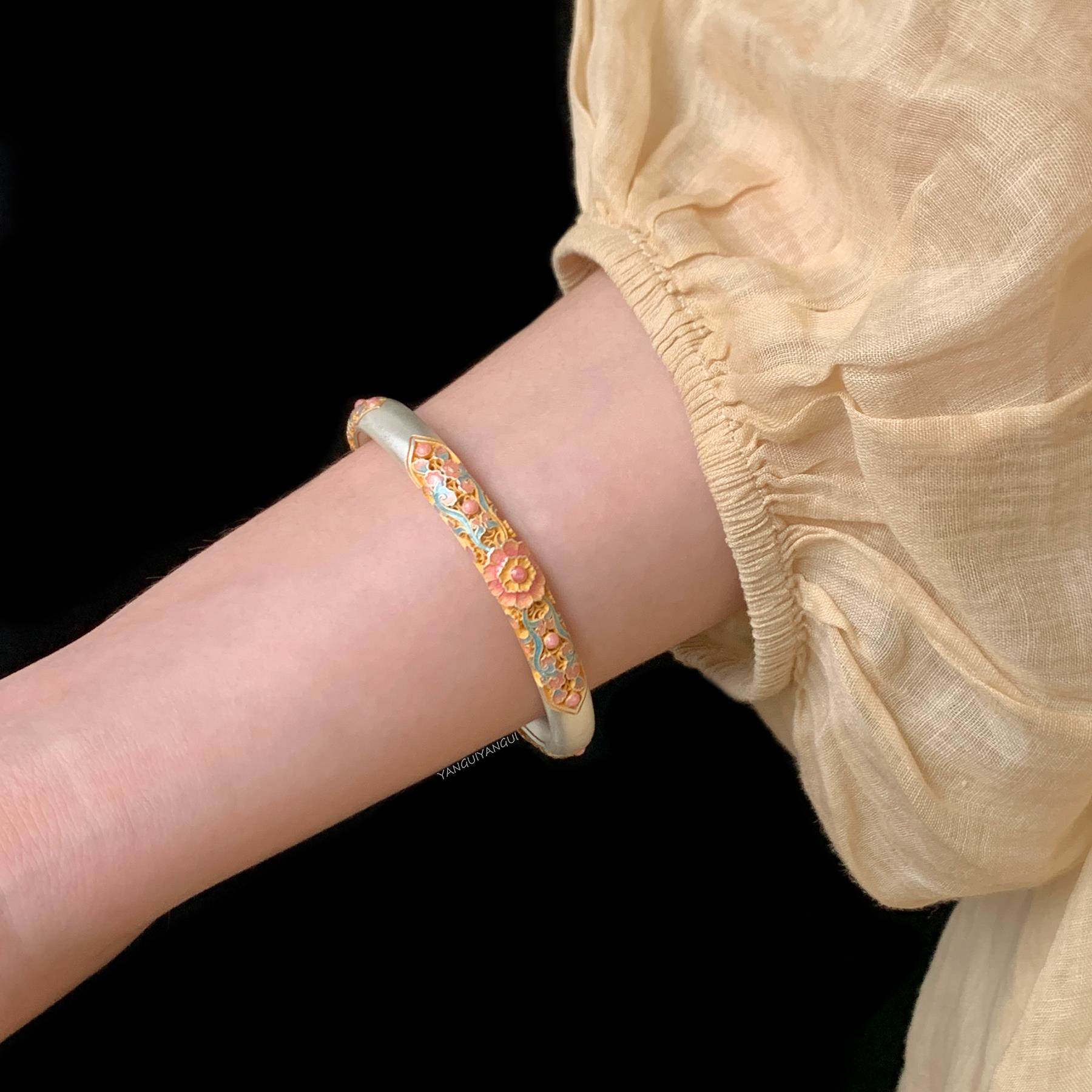 新中式足银999.9海棠花手镯女轻奢百搭纯银珐琅彩镯子情人节礼物,饰品/流行首饰/时尚饰品新,银饰手镯,淘宝优惠券,粉丝福利购,淘宝优惠卷