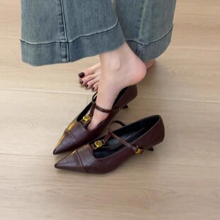 复古山茶花真皮通勤单鞋 气质尖头小猫跟T字带扣玛丽珍鞋 女新款