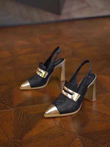 后空包头凉鞋女绣花尖头高跟鞋