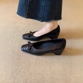 5cm优雅复古真皮编织山茶花蝴蝶结浅口百搭通勤异型跟方头单鞋 女