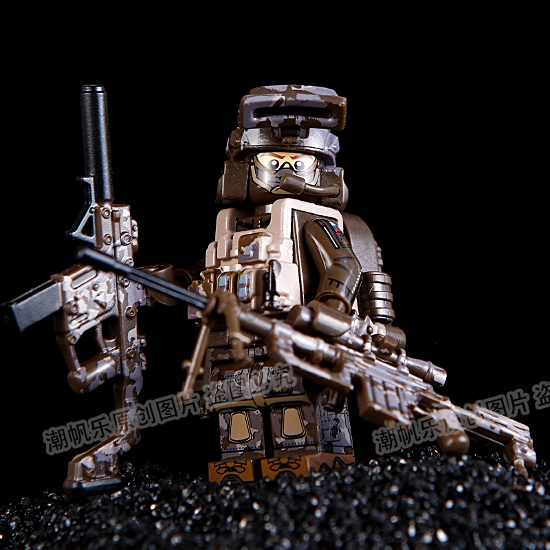 特种兵兵人仔积木SSO雪豹阿尔法拼装玩具装备军事突击队军事迷彩