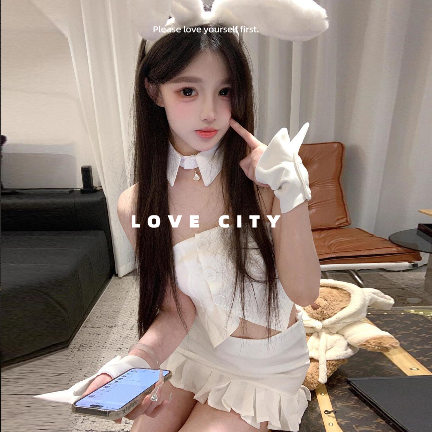 LOVECITY「你脸好红」禁欲系性感纯欲兔子制服套装