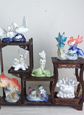 小博古架中式摆件陶瓷工艺小动物家居吉祥小摆件实木小博古架工艺