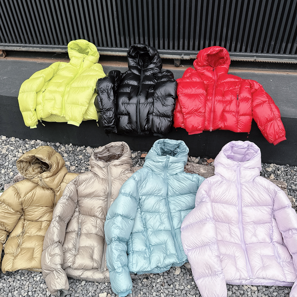 MOM男女同款真90白鸭绒200克起高充绒连帽保暖羽绒服外套GT5000