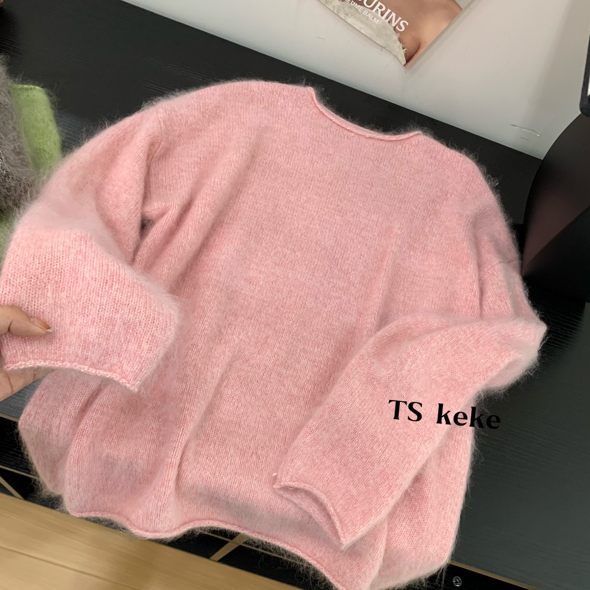 MOM领山羊绒圆领宽松羊绒衫（含90羊毛）(山羊绒拉绒～)PJdf