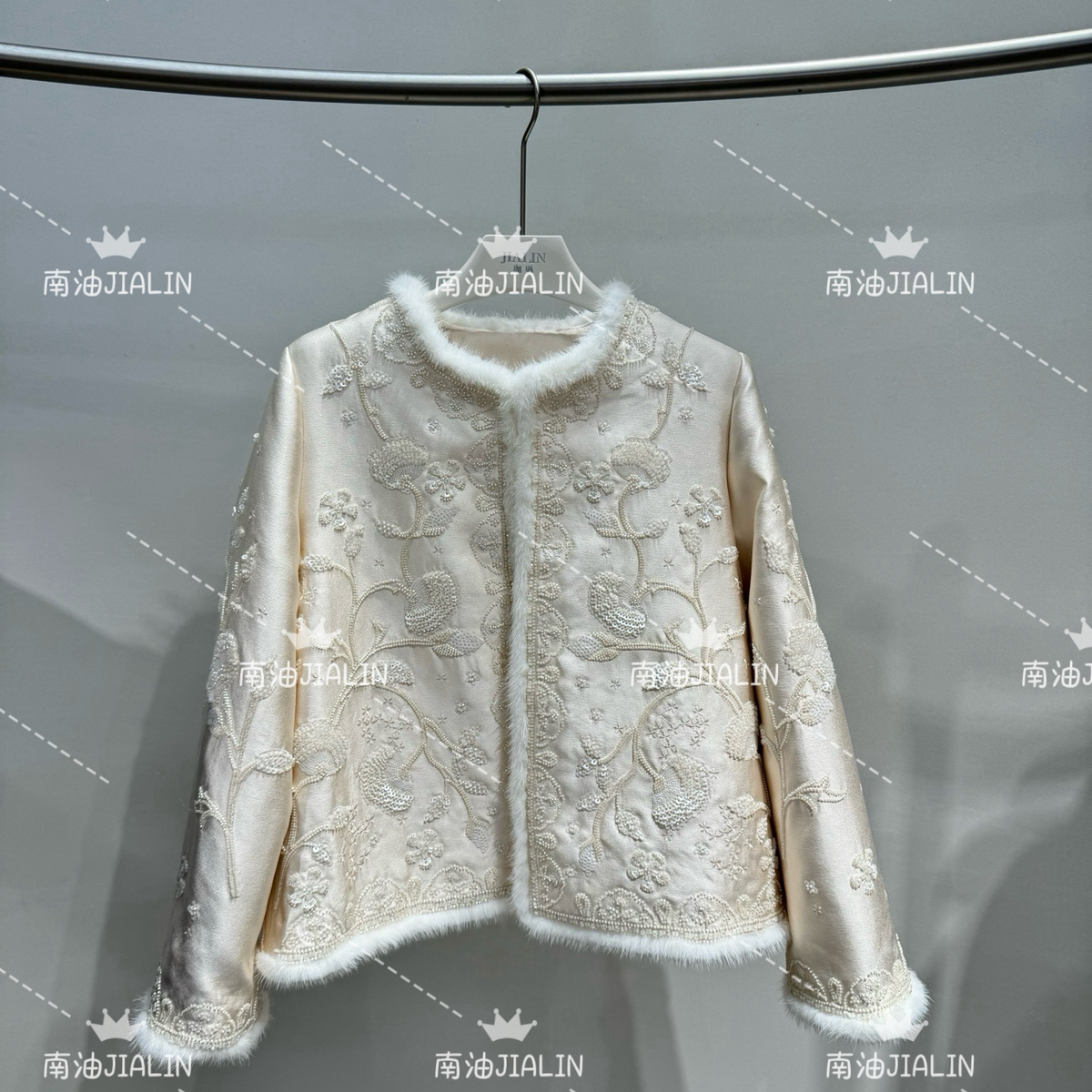 MOM冬上新名媛花朵刺绣桑蚕丝保暖棉服外套jl-FM0189