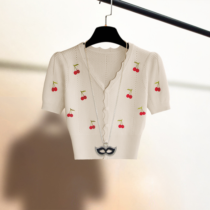 樱桃刺绣洋气V领短袖针织开衫