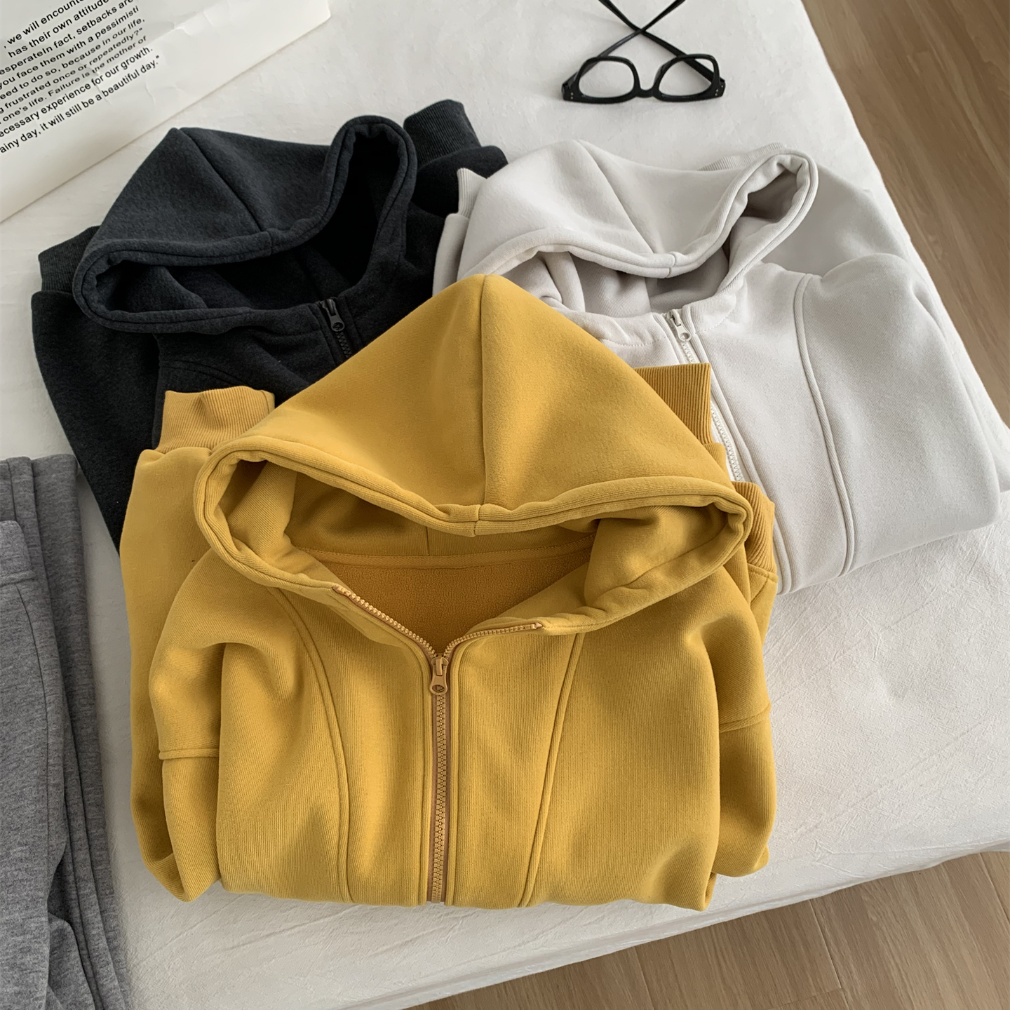 BF时髦复古半拉链连帽加绒卫衣