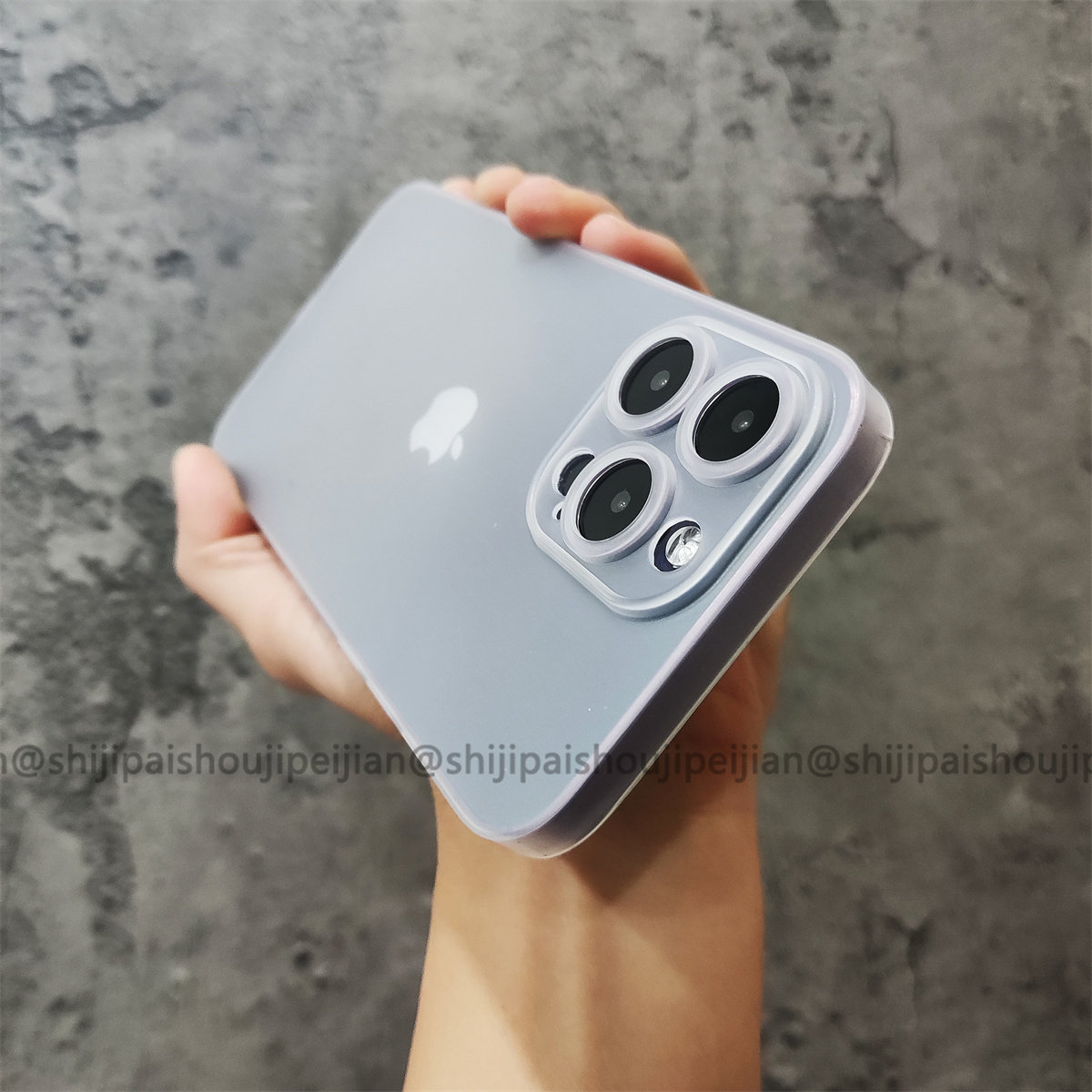 轻薄pp壳不变黄夏季使用苹果14手机壳iPhone13磨砂透明硬壳12promax防指纹简约