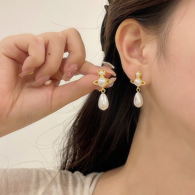 高级感土星珍珠耳环女