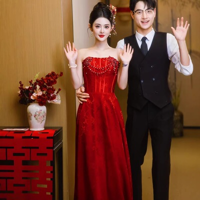新娘晨袍敬酒服2026新款新中式酒红色抹胸订婚长裙接亲答谢宴礼服