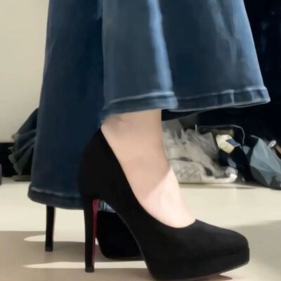 正装百搭少女绒面黑色防水台职业高跟鞋欧美性感红底浅口高跟鞋女