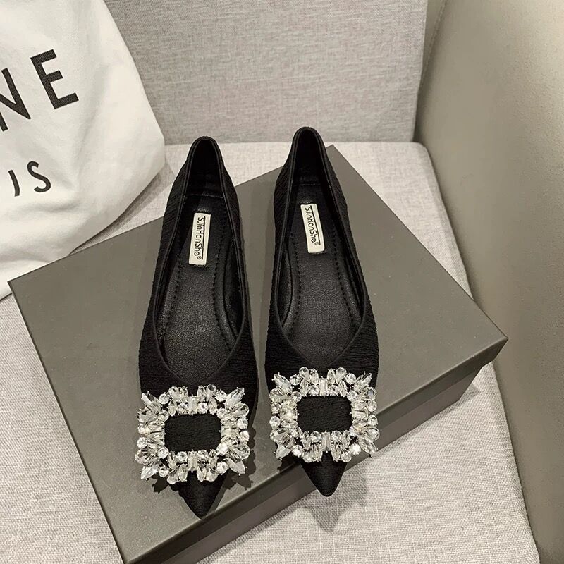 法式尖头浅口单鞋女平底2025新款夏季鞋子晚风气质水钻黑色瓢鞋夏