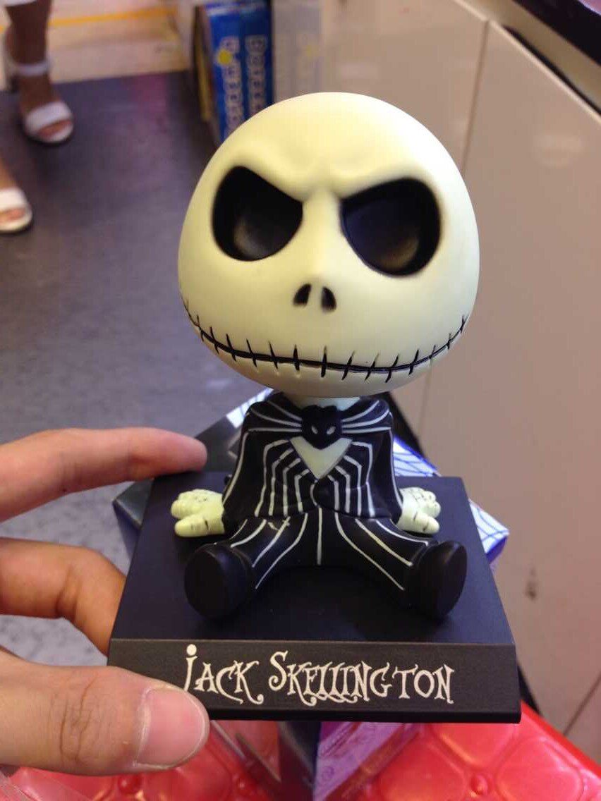 包邮迪士尼汽车内饰jack杰克变身骷髅车载摇头公仔摆件创意礼物