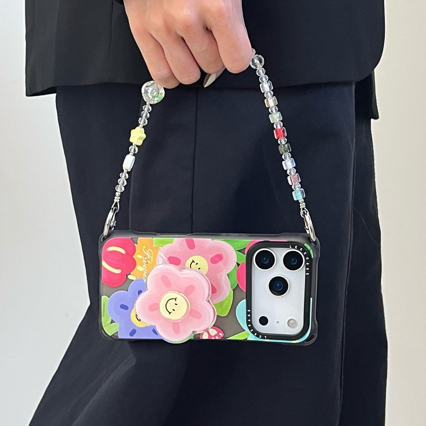 多巴胺旋转笑脸花朵~适用苹果17pro手机壳带挂绳15斜挎可背iphone16promax四角防摔小米13支架14链条12挂链17