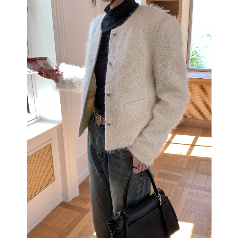 羊毛高级感小香风外套女秋季新款韩系氛围感穿搭短款开衫上衣