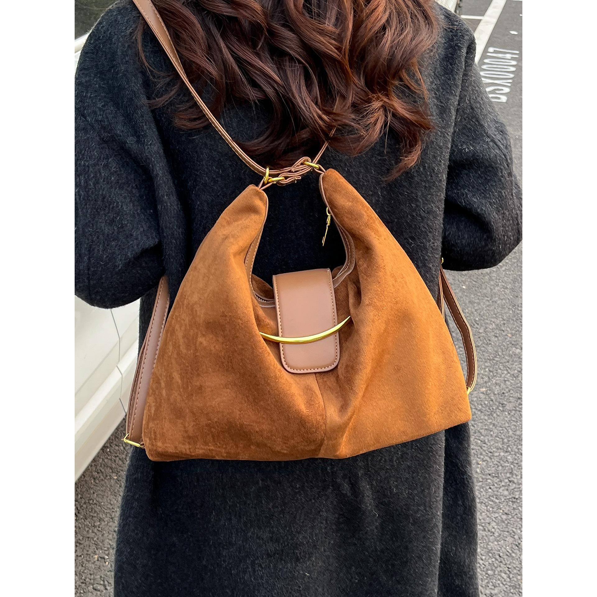 覆古通勤饺子包女大容量2025新款休闲小众单肩斜挎包多功能双肩包