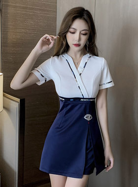 气质显瘦技师工作服两件套时尚
