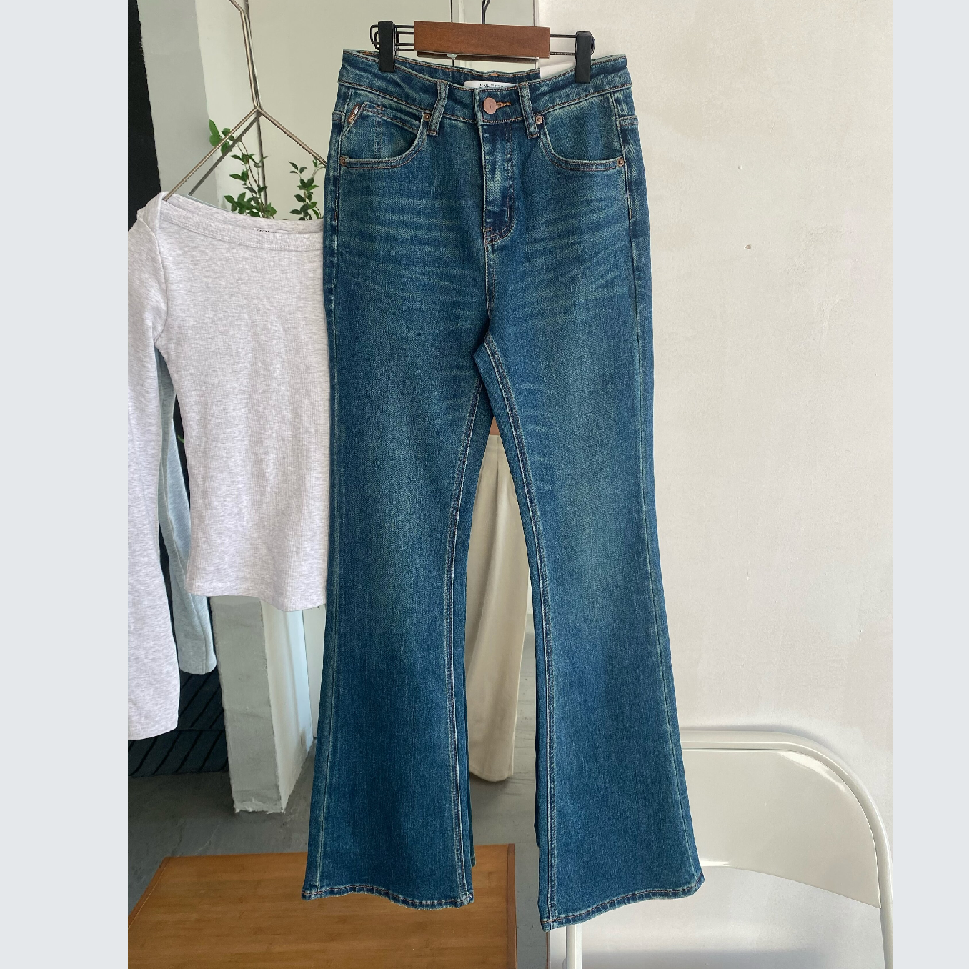 女装四面弹牛仔裤超级显腿直微喇叭裤修腿型长裤拖地裤温柔