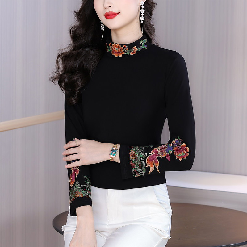 长袖民族风刺绣花棉女打底女T恤
