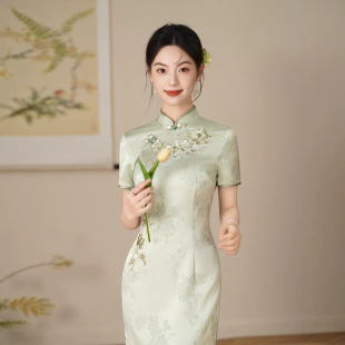 浅绿色清新花卉刺绣暗纹提花改良旗袍温婉民国风日常气质连衣裙