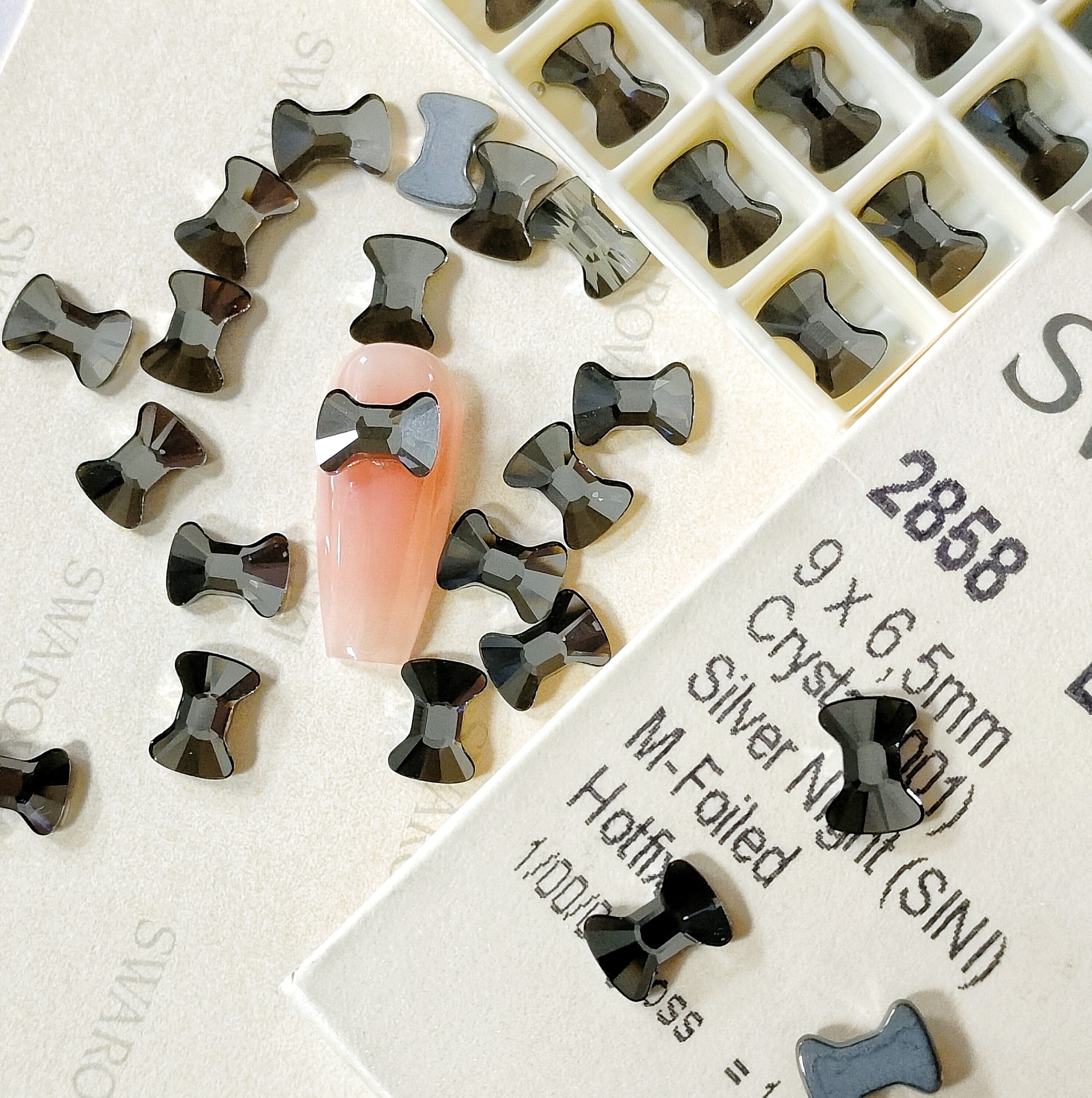 烫底异形钻 2858蝴蝶结 9*6MM 001SINI银色夜影 奥地利水晶美甲DI