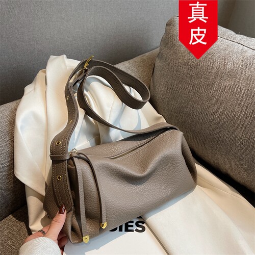 香港品牌大容量真皮女包