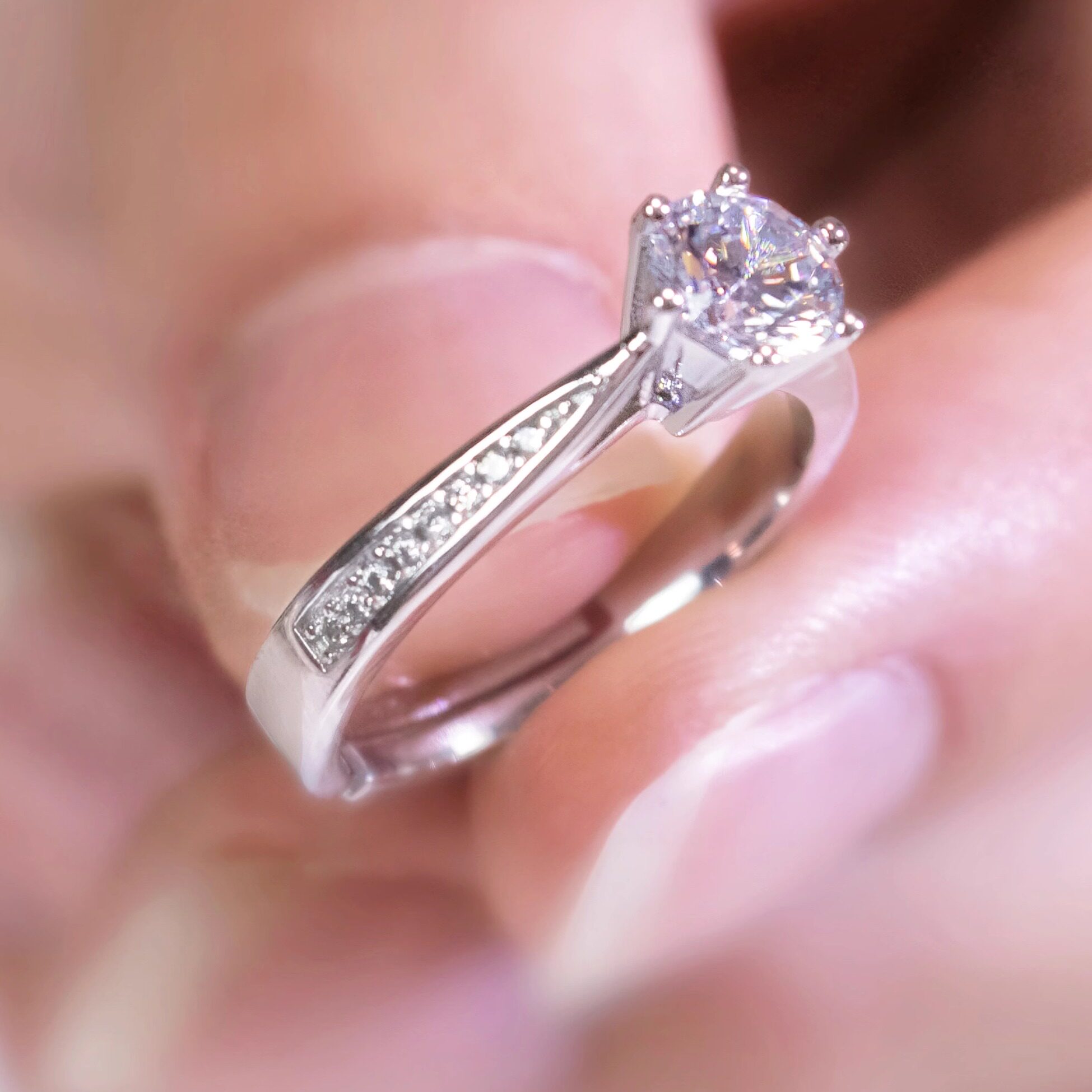 18k镀金50分主石高碳钻石戒指女六爪可调节仿真情侣求婚婚礼对戒