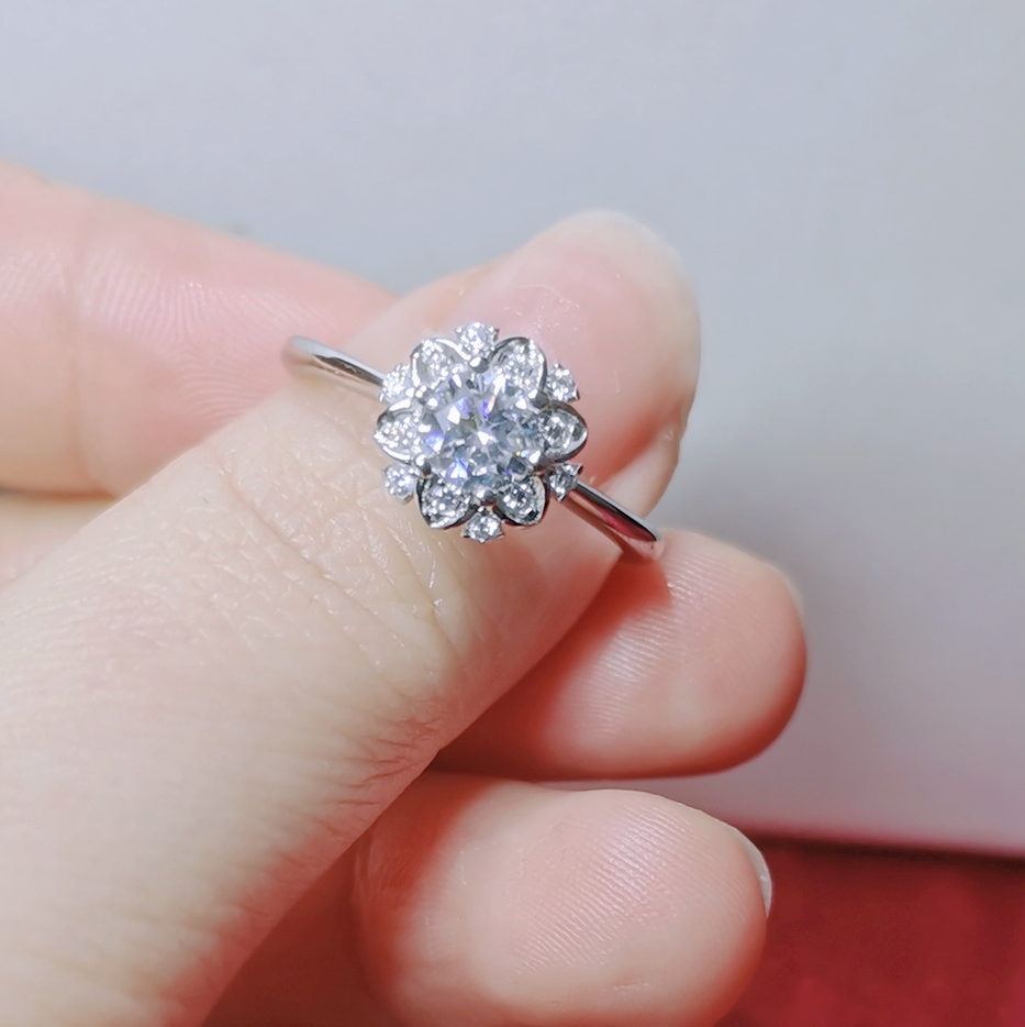 银白金高碳钻石女节日S925秘密