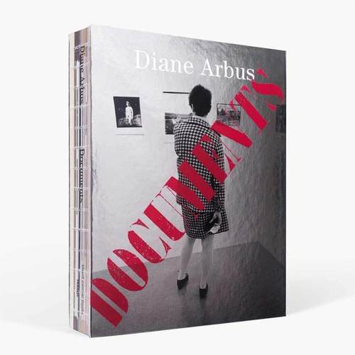 现货 黛安阿勃丝摄影集 Diane Arbus Documents 英文原版摄影集艺术图书籍 英文 艺术摄影 华源时空 David Zwirner Books