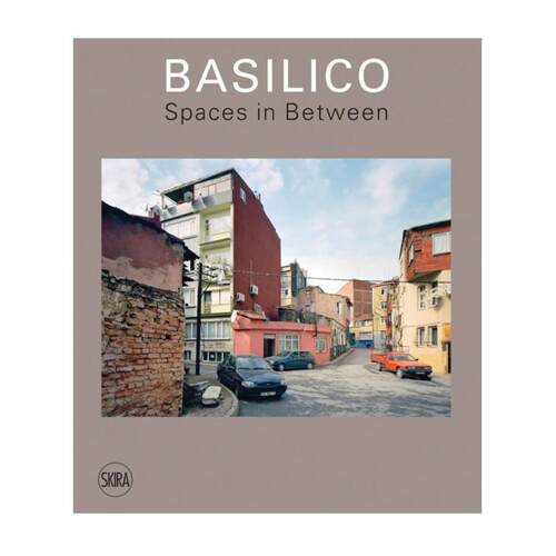 预售【英文版】Gabriele Basilico: Spaces in Between Skira