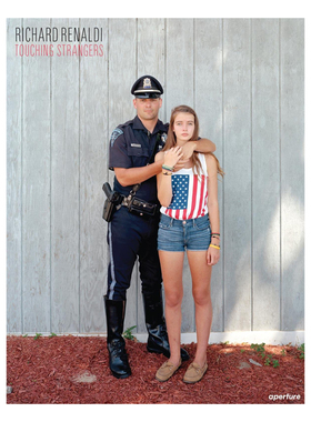 预售 Richard Renaldi: Touching Strangers Richard Renaldi 触摸陌生人 里查德雷纳尔迪摄影作品 华源时空