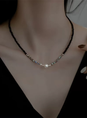 黑色水晶珍珠项链高级轻奢锁骨链