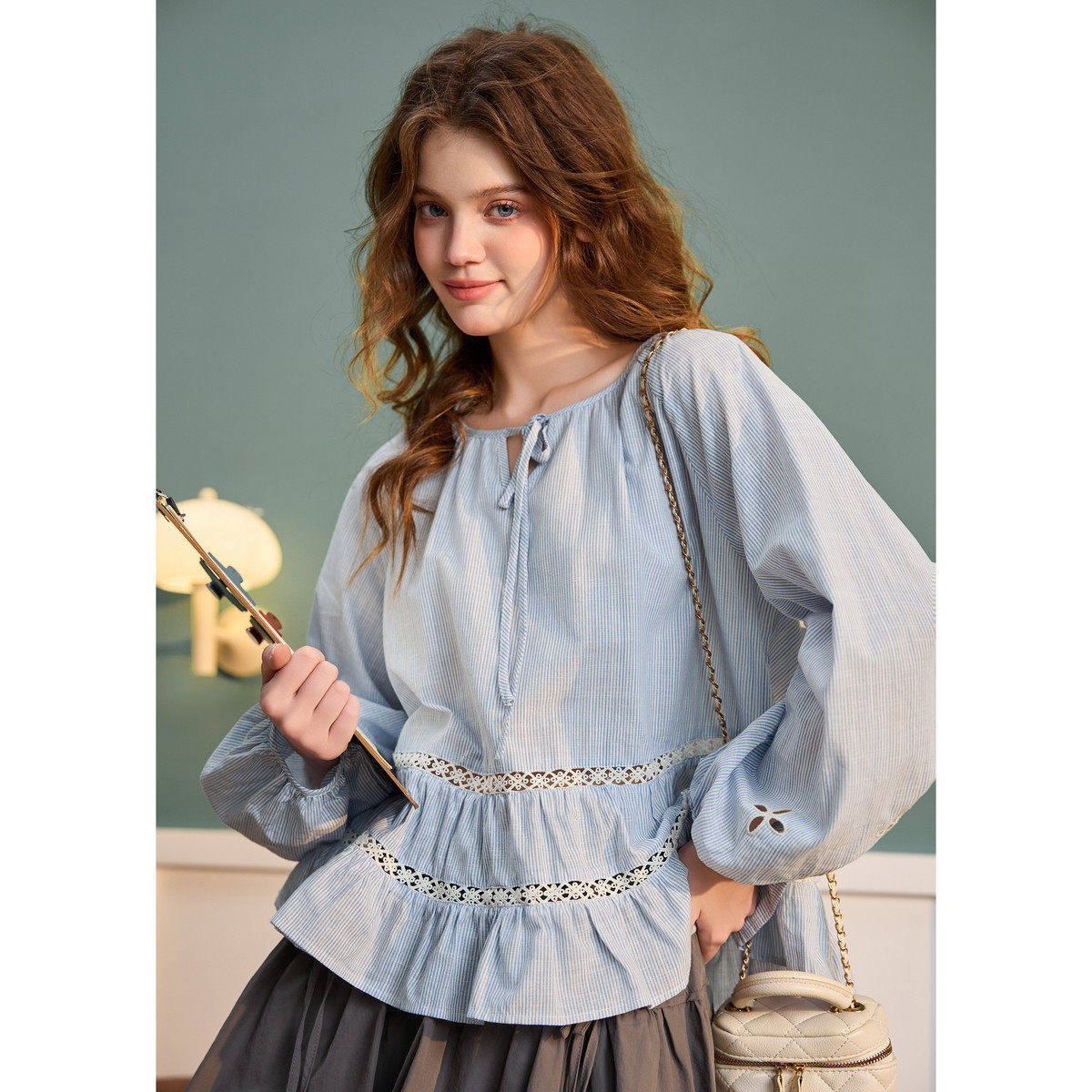 唐狮2026春季新款女荷叶边系带长袖衬衫圆领早春穿搭灯笼袖小个子