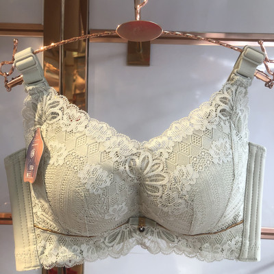 小胸性感蕾丝无钢圈内衣聚拢文胸