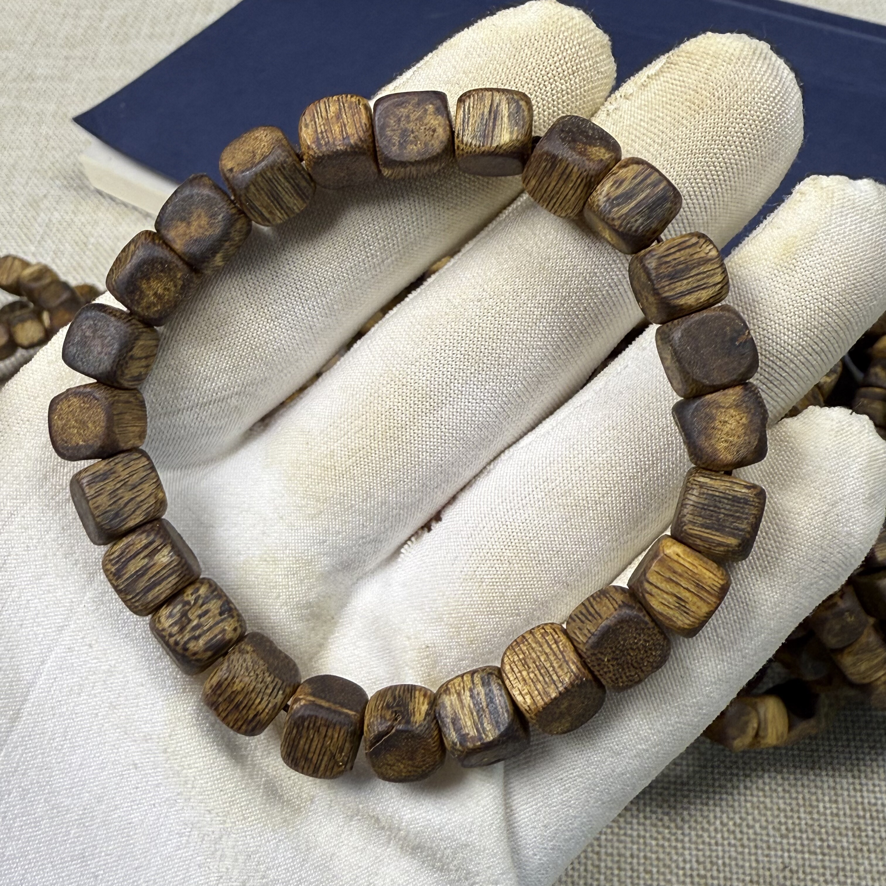 紫棋楠沉香手串方珠方糖珠念珠天然板头棋楠料子海南熟料沉香手串