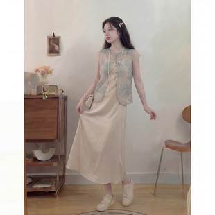 新款 2026年春夏季 复古蓝色马甲吊带连衣裙显瘦气质两件套装 国风版