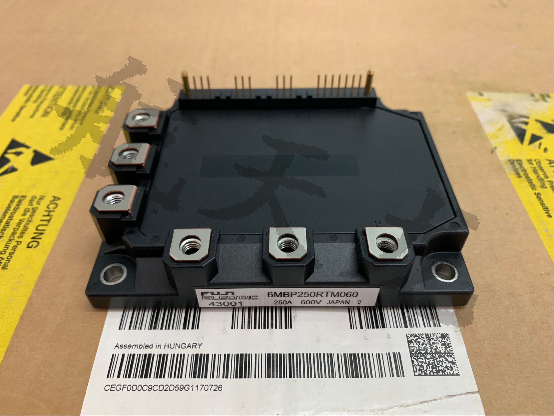 原装6MBP250RTM060 6MBP250RTM060-10 IGBT模块现货