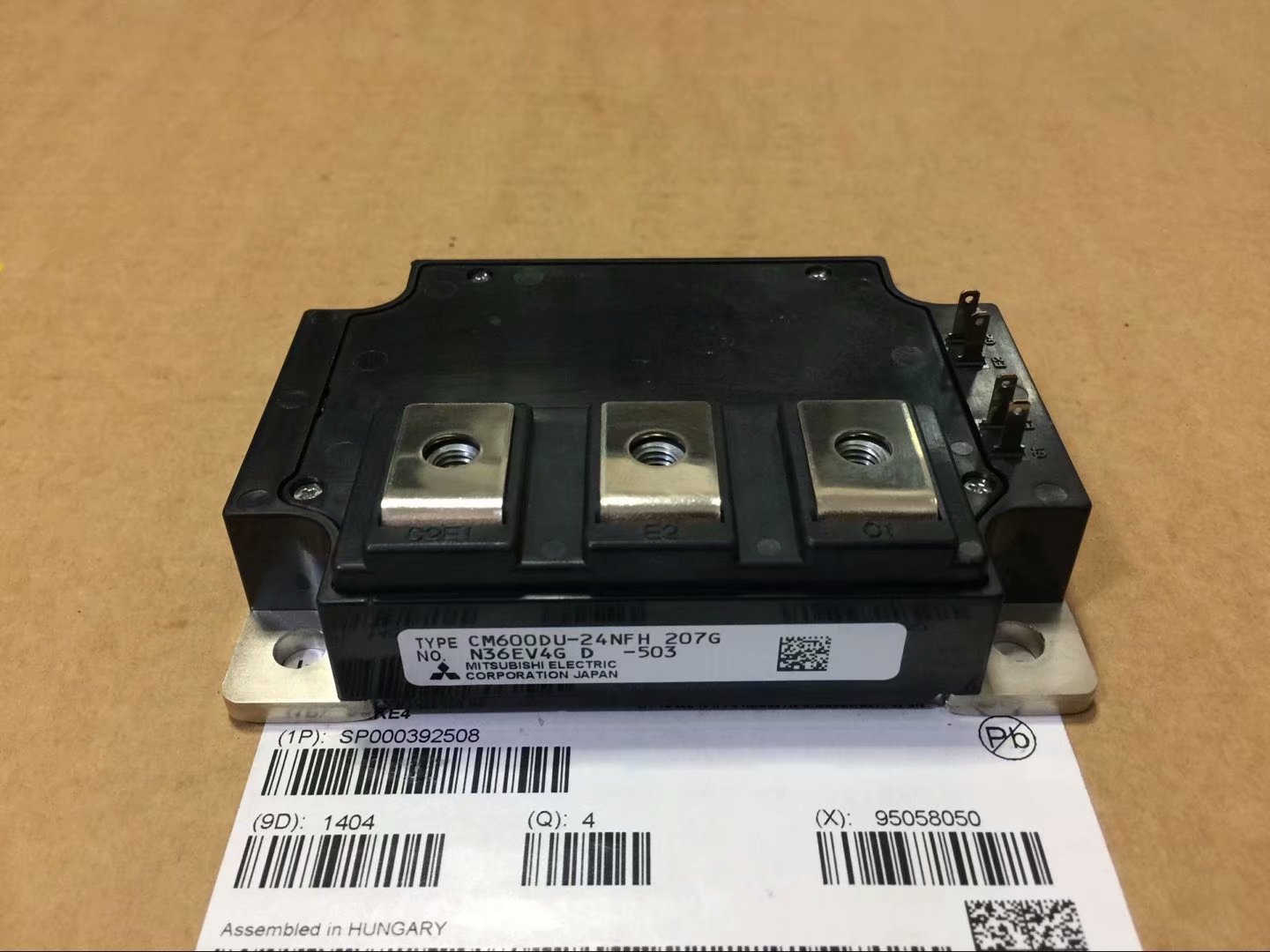 CM600DU-24NFH CM600DU-24NFJ CM400DU-24NFJ CM600DU-12NFJ原装