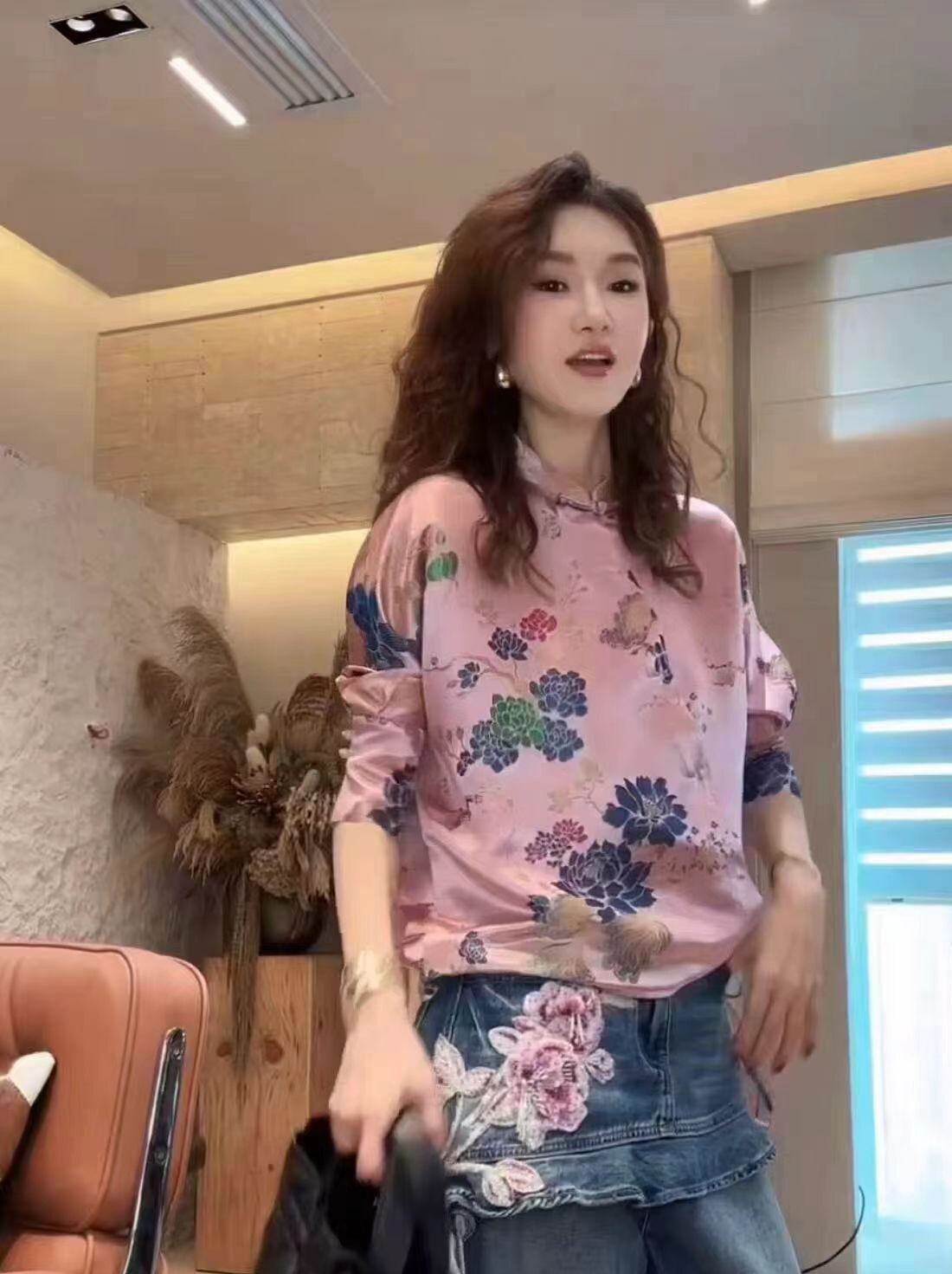 26秋高端定制真丝老缎提花新中式国风立领斜襟盘扣衬衫女上衣轻奢