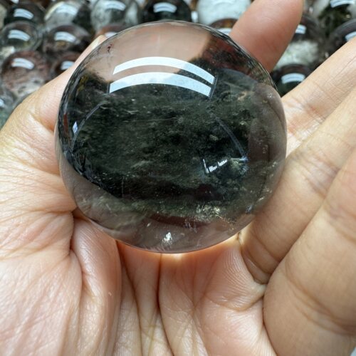 天然绿幽灵水晶球摆件直径44.5毫米全绿幽灵球