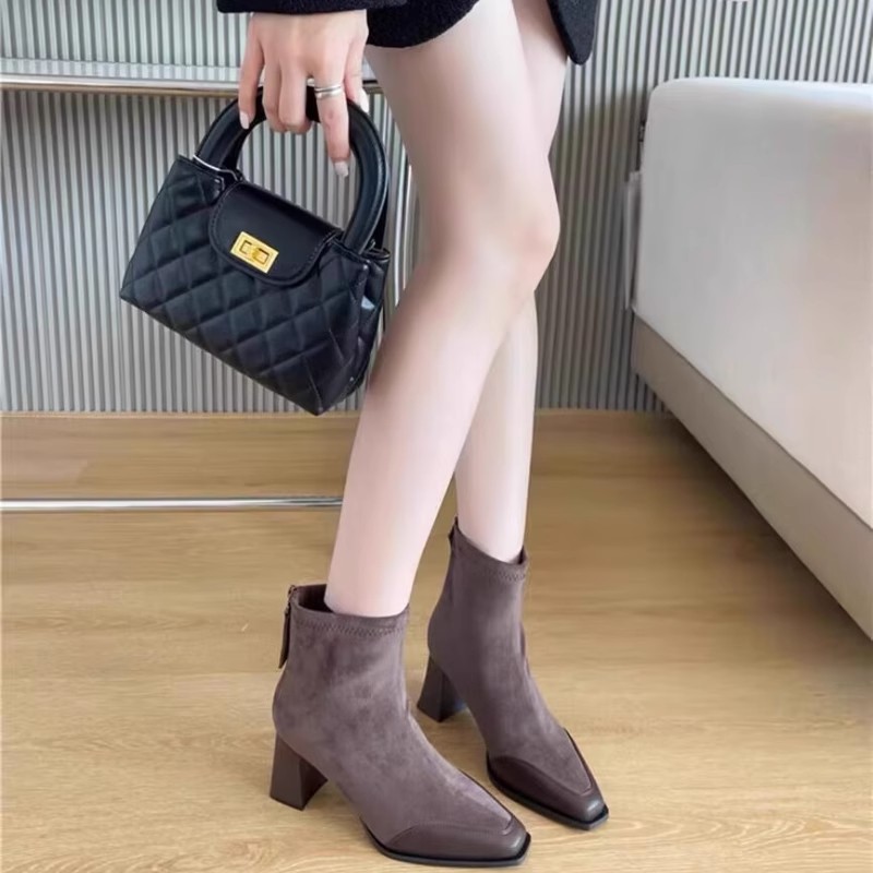 专柜折扣断码女鞋粗跟高跟气质高端名媛短靴女洋气KM245501-10B