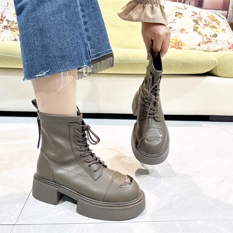 专柜商场撤柜新款女鞋厚底平底马丁靴短靴女舒适百搭D733117-3A