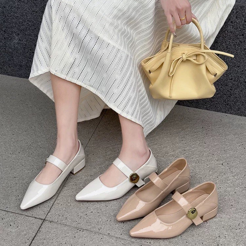 粗跟尖头浅口魔术贴一字带单鞋