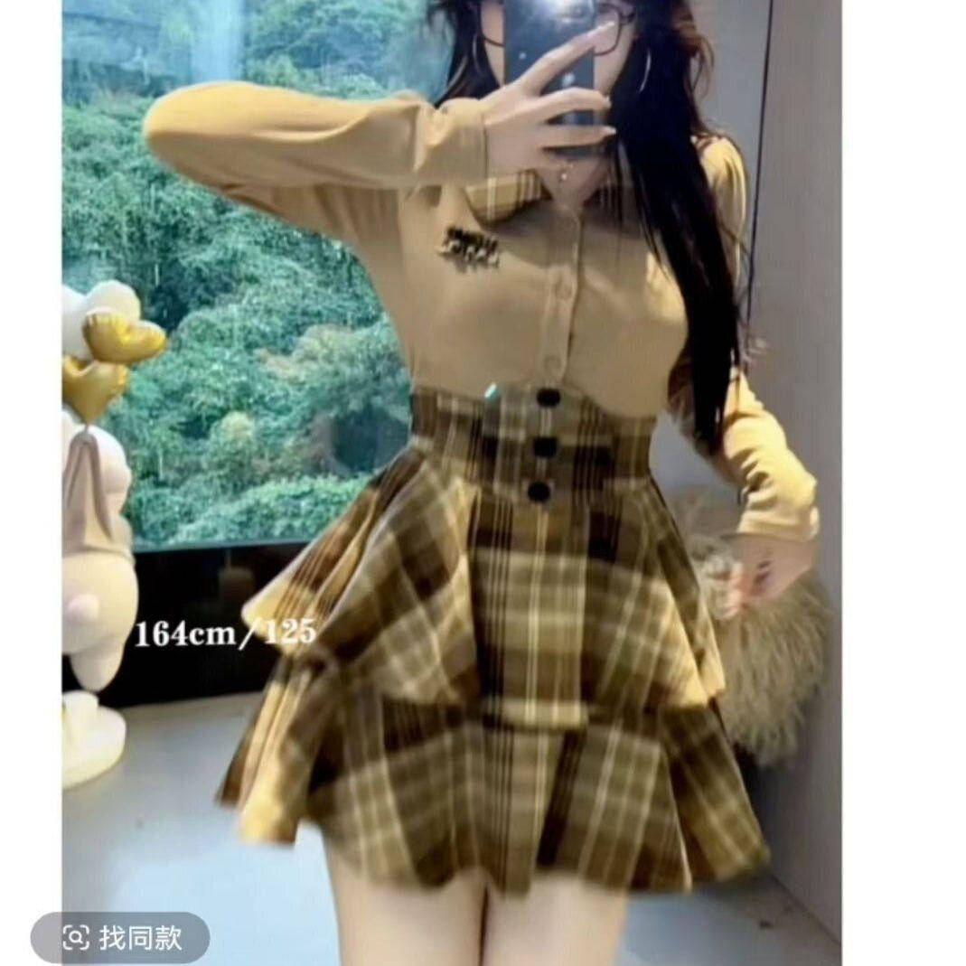 微胖mm秋冬纯欲风显瘦大码制服上衣衬衫学院风格子短裙两件套套装