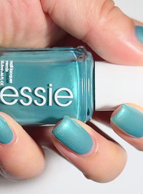 美国essie指甲油 湖蓝色带珠光 749 main attraction